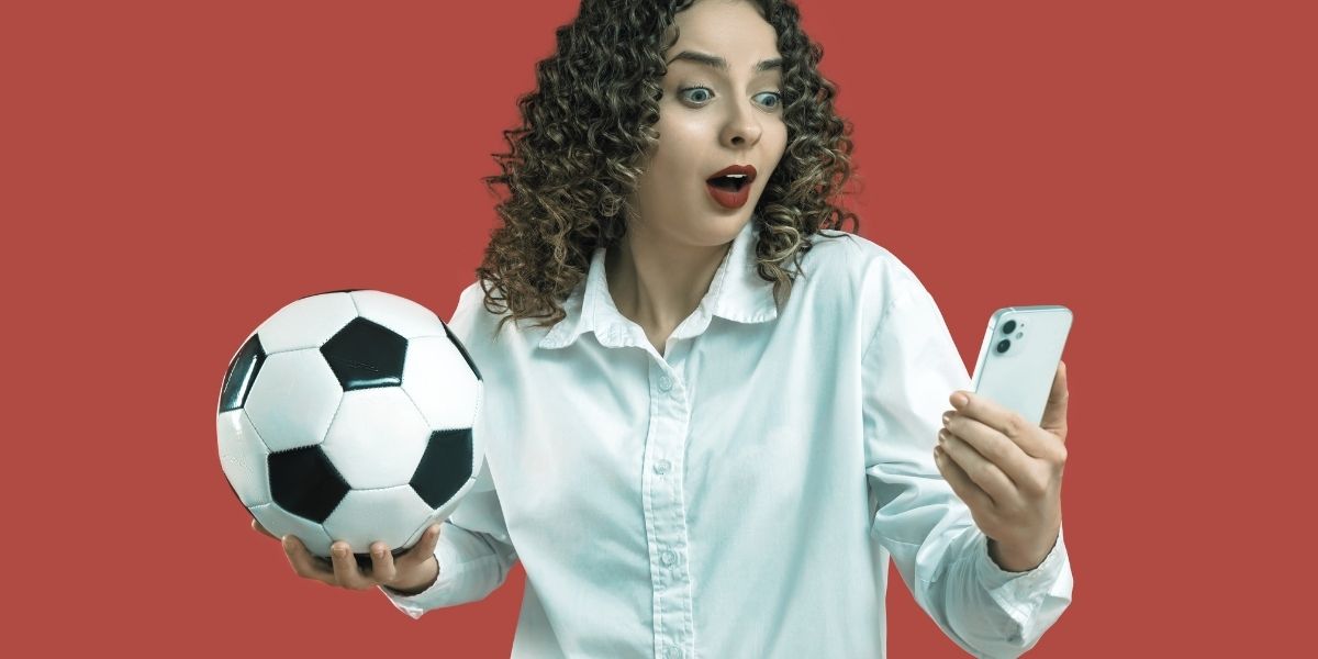 femme qui découvre les pronos et les cotes sur la coupe du monde 2026 - Le Bon Parieur